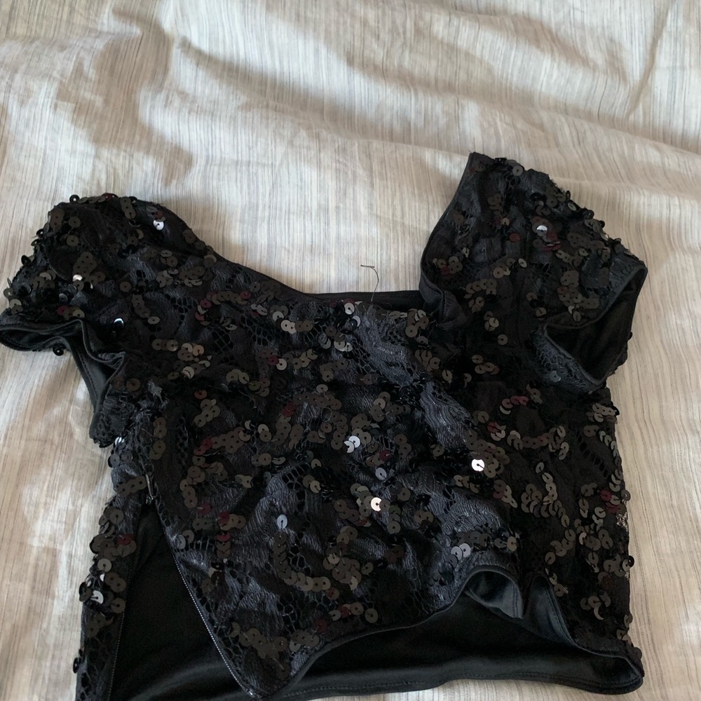 Two piece set - Picture 7 of 7